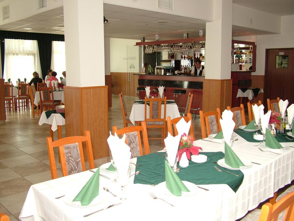Pontis Hotel บีอาตอร์แบก ภายนอก รูปภาพ