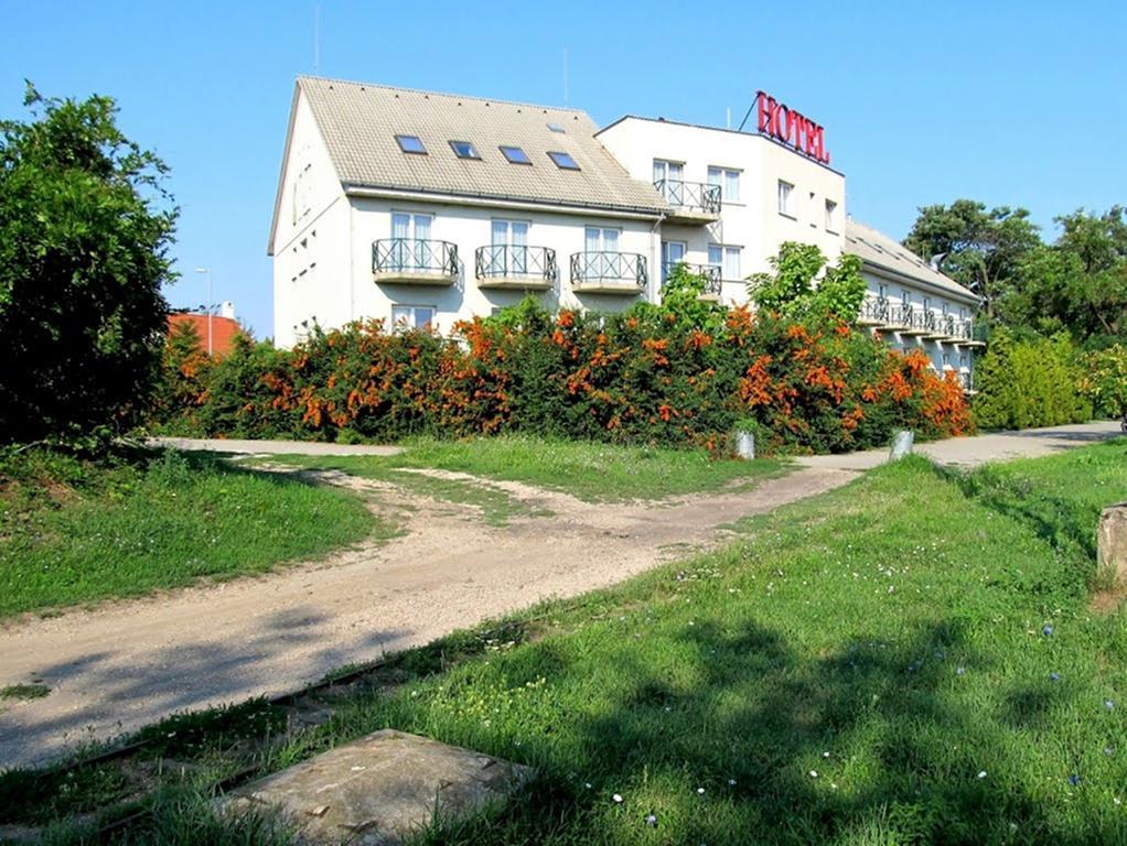 Pontis Hotel บีอาตอร์แบก ภายนอก รูปภาพ